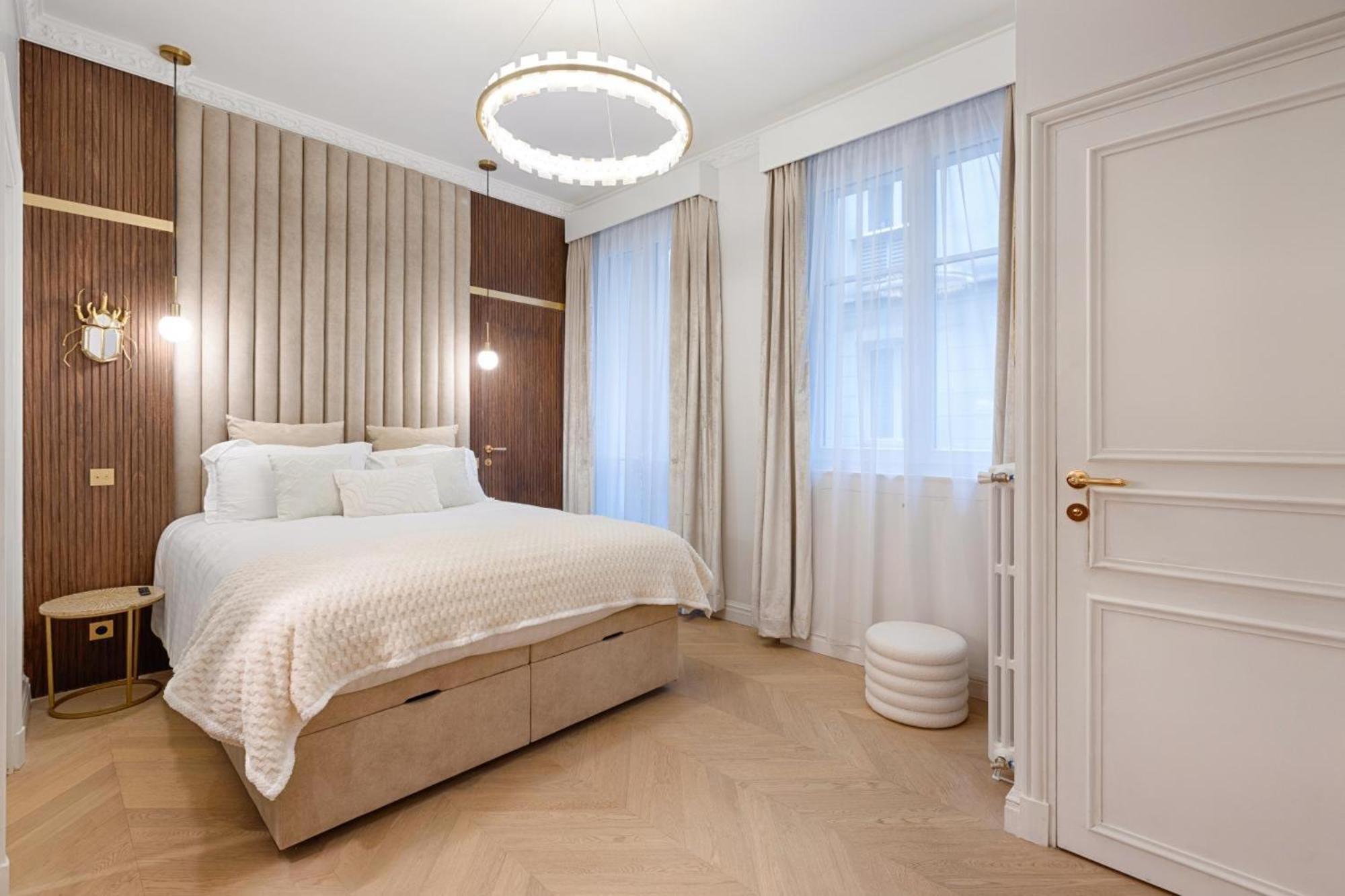 Appartement Avenue Des Champs-elysees, D'exception Parijs